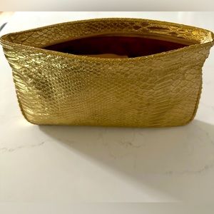 EUC*. Guess clutch~GOLD
